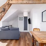 Heights Уитби